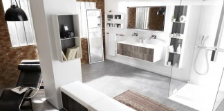 Exemple d'agencement d'une grande salle de bain, avec différentes zones