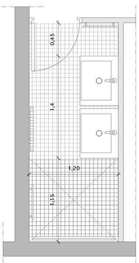 Plan d'une salle de bain couloir avec une douche et deux vasques