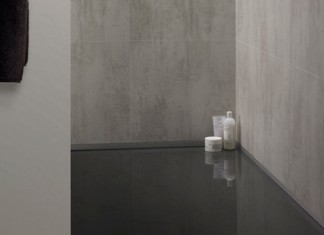 douche avec panneaux étanches en stratifié imitation béton