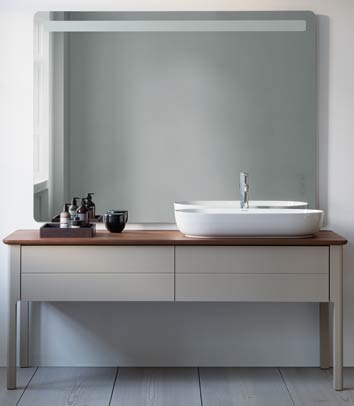 Le meuble de salle de bains Luv de Duravit évoque une table