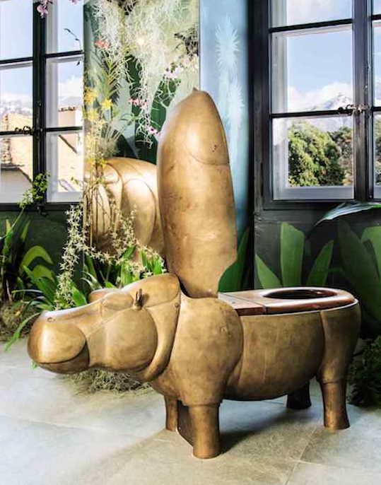 la sculpture wc hippopotame en bronze de lalanne