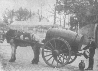 photo d'un porteur d'eau au XIXe siècle