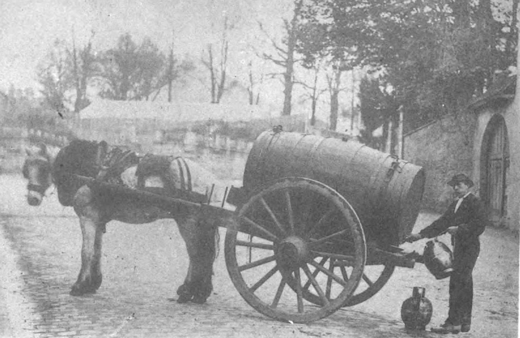 photo d'un porteur d'eau au XIXe siècle