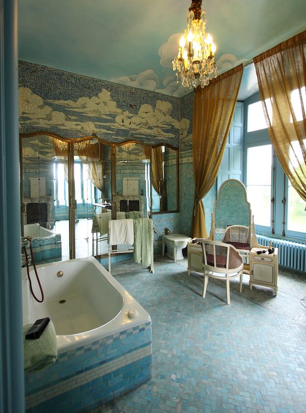 salle de bain boudoir au château de Candé