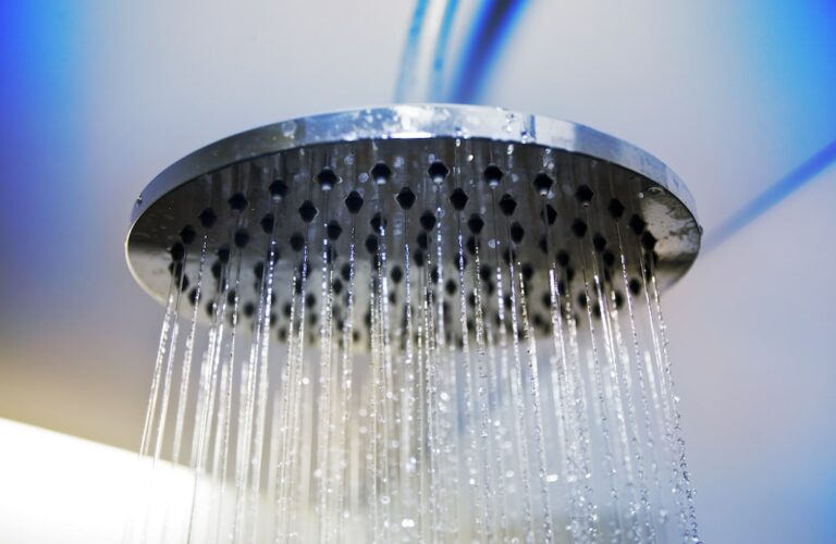 Pourquoi ma douche coule après la douche Styles de Bain — free download