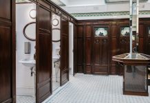 Intérieur des lavatory de la Madeleine à Paris